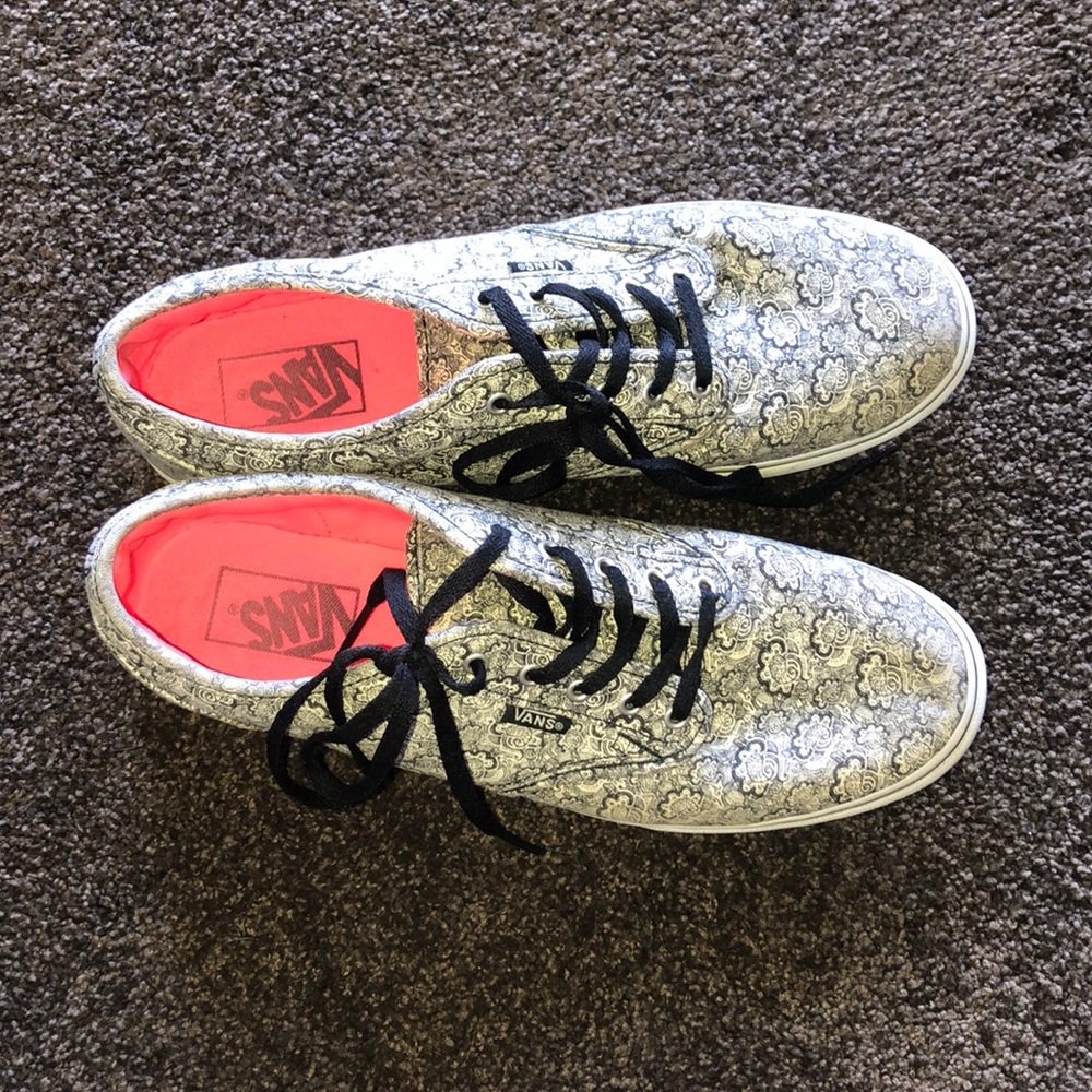 cute vans!